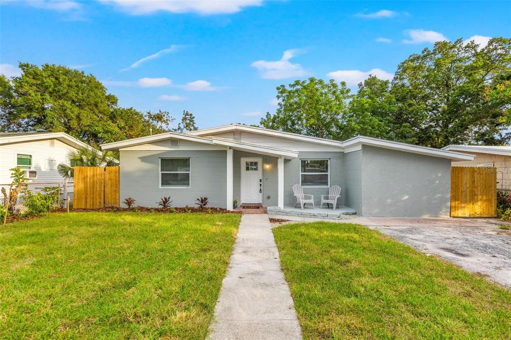 5008 11TH AVENUE S GULFPORT, FL 33707