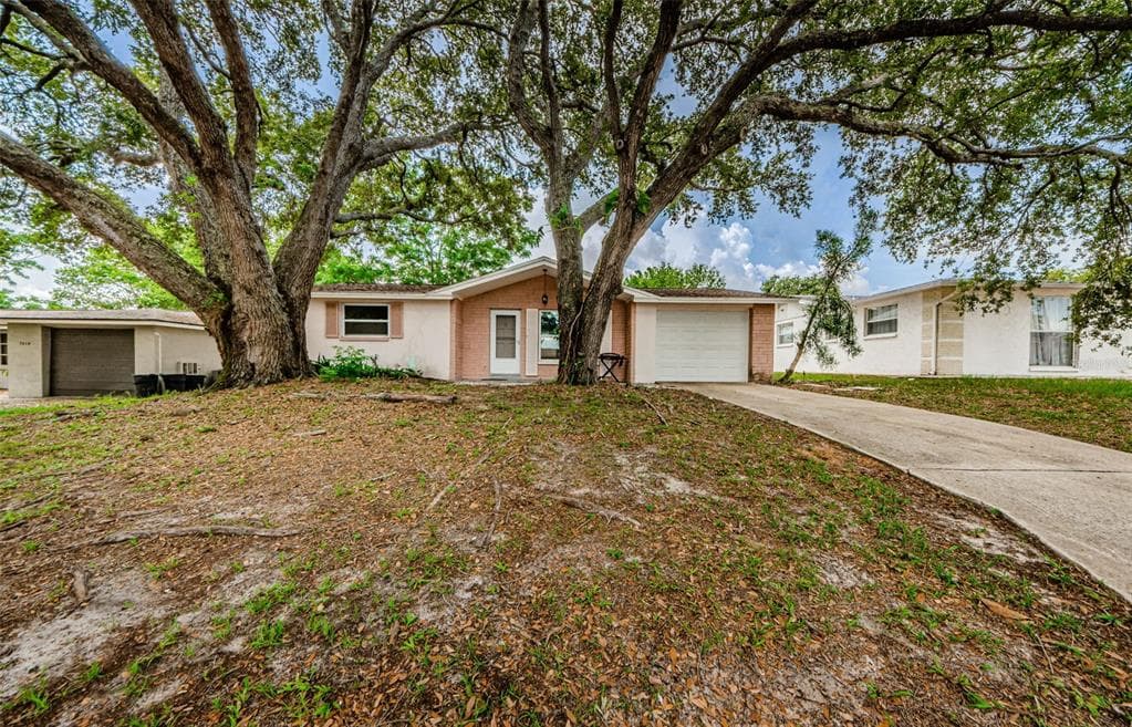 7610 TYSON DRIVE PORT RICHEY, FL 34668