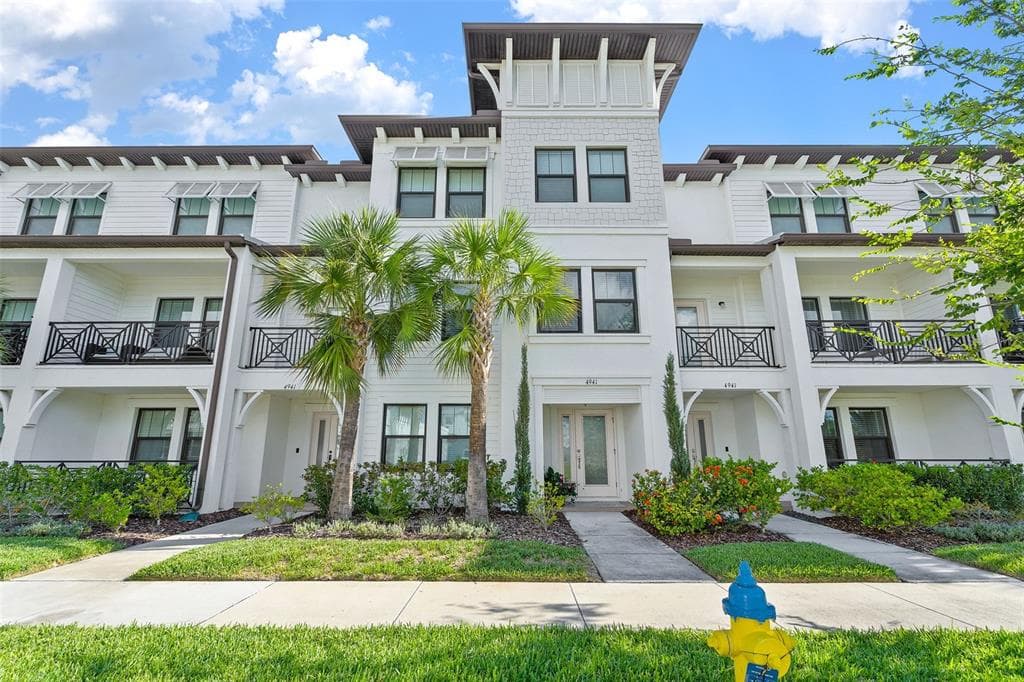 4941 W PRICE AVENUE UNIT 4 TAMPA, FL 33611