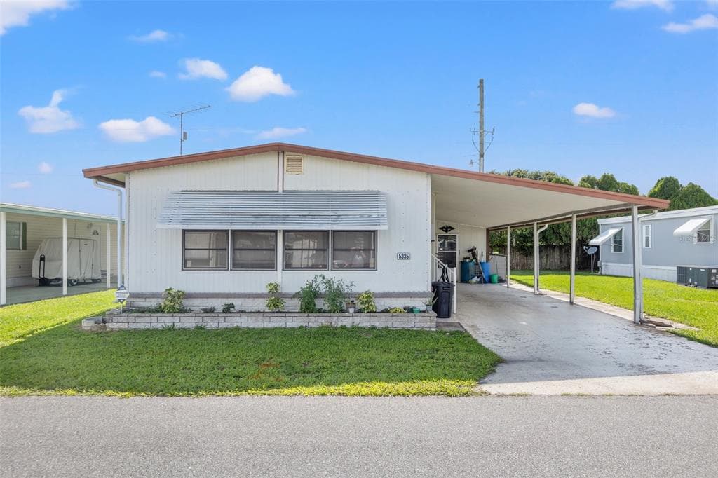 5335 ANTIGUA DRIVE ZEPHYRHILLS, FL 33541