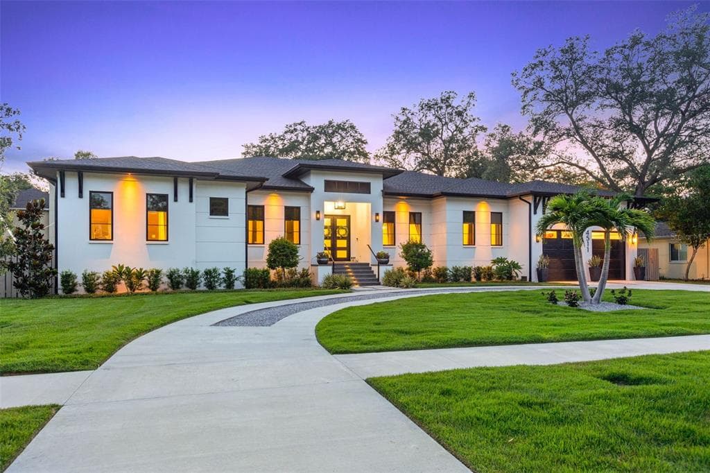 4511 HENDERSON BOULEVARD TAMPA, FL 33629