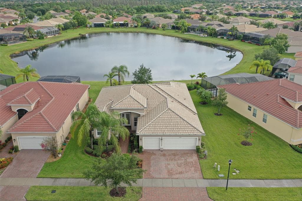 16232 DIAMOND BAY DRIVE WIMAUMA, FL 33598