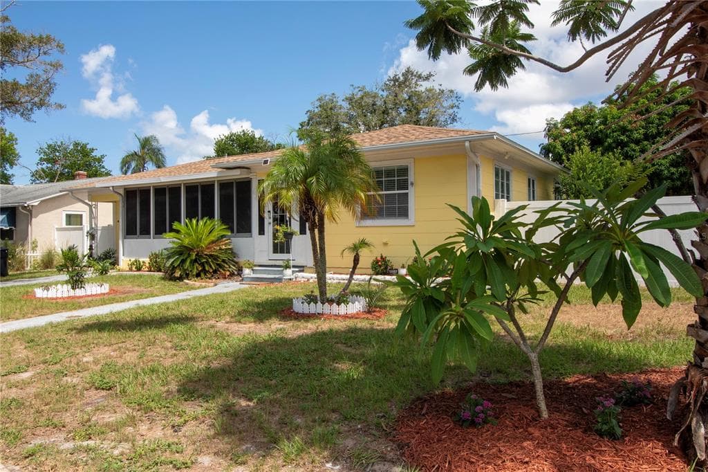 5001 5TH AVENUE N ST PETERSBURG, FL 33710