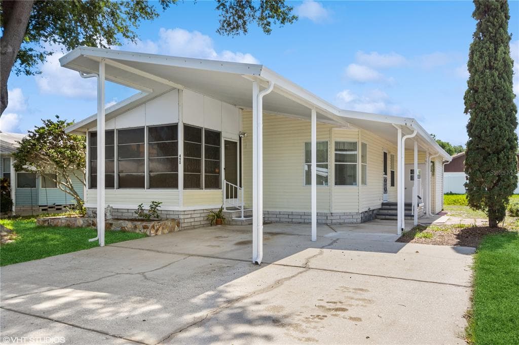 490 TROUT LANE OLDSMAR, FL 34677