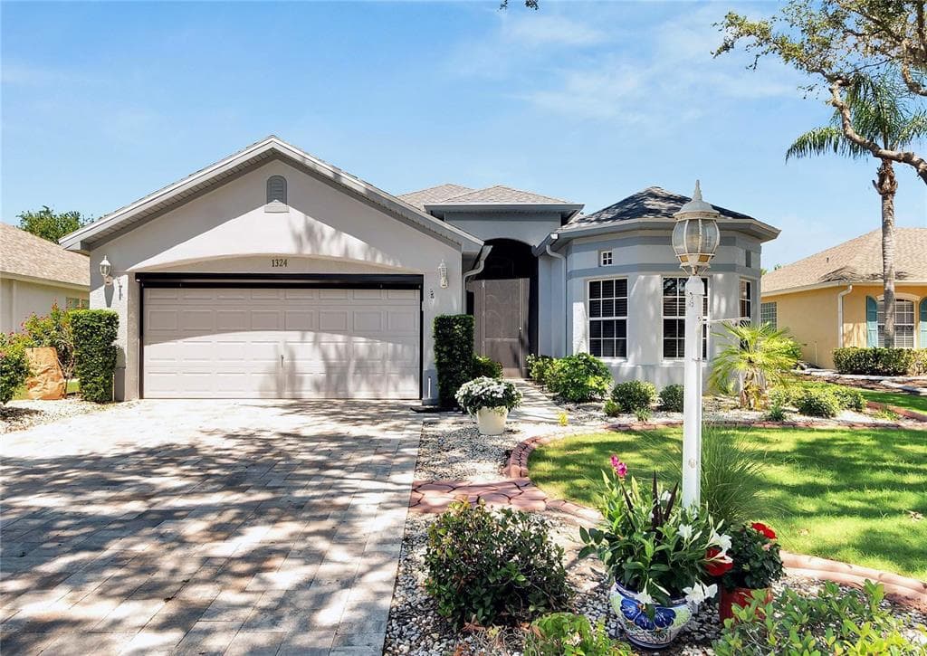 1324 MISTY GREENS DRIVE SUN CITY CENTER, FL 33573