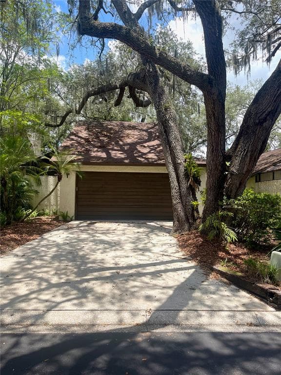 4512 SWEETWATER LAKE DRIVE TAMPA, FL 33613