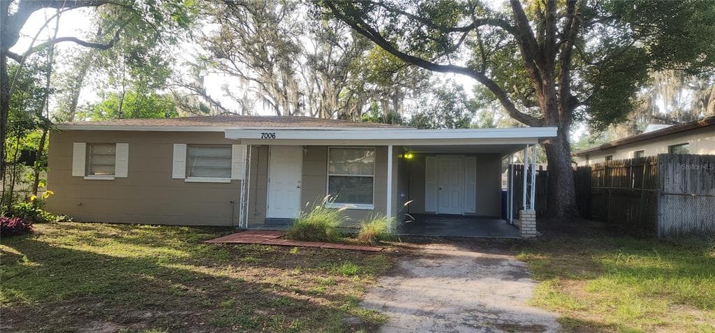 7006 FILBERT LANE TAMPA, FL 33637
