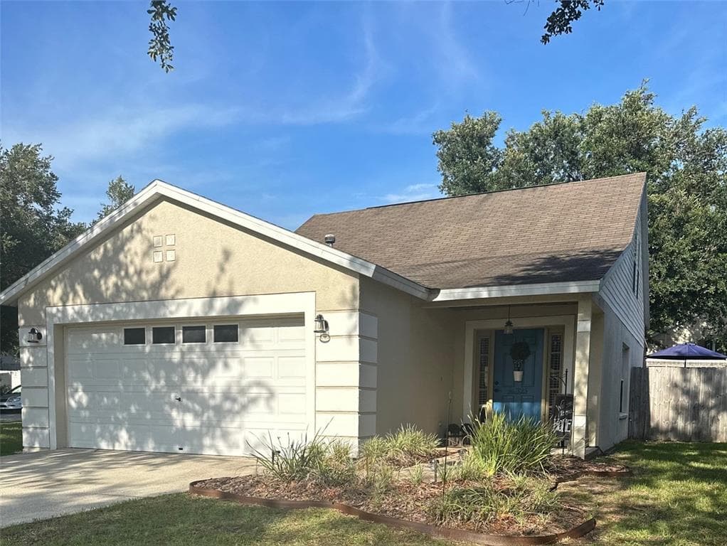 325 SUMMER SAILS DRIVE VALRICO, FL 33594