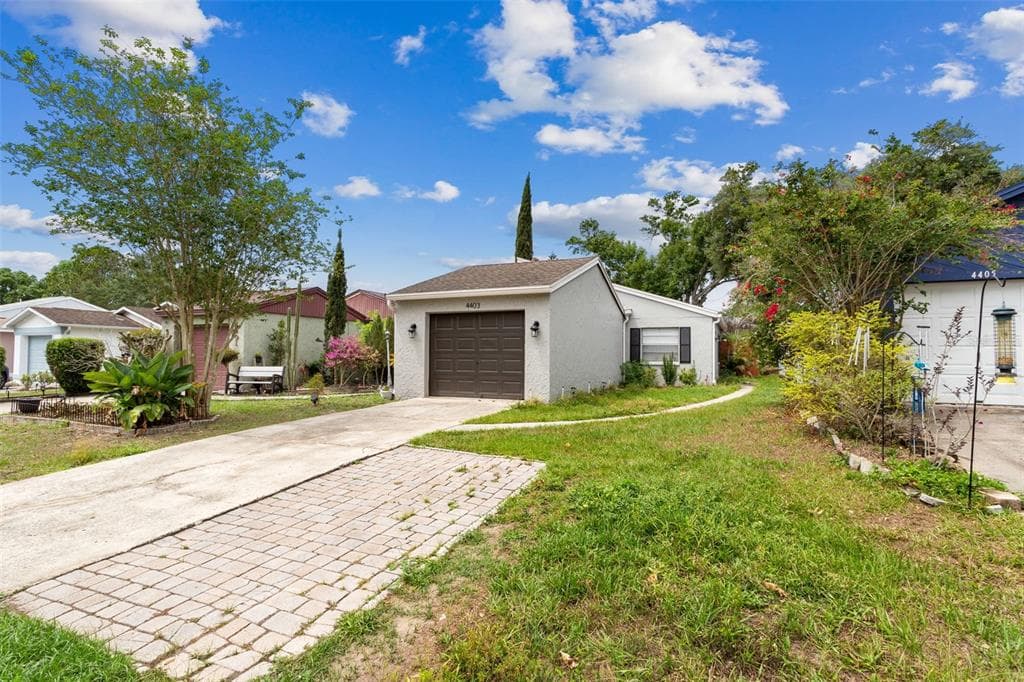 4403 VENICE DRIVE LAND O LAKES, FL 34639