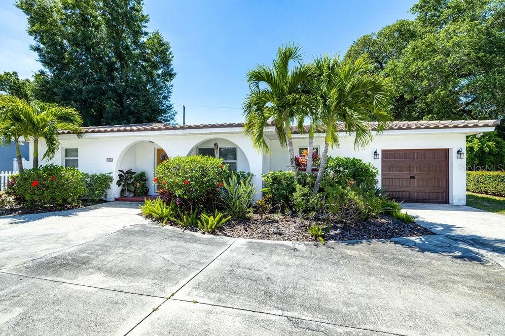 4204 W EUCLID AVENUE TAMPA, FL 33629
