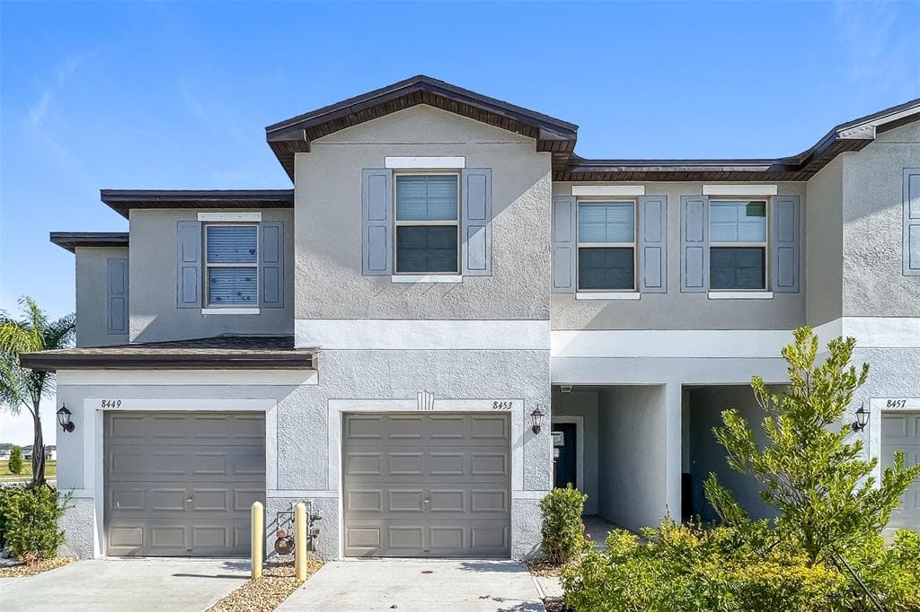 8453 CAMPUS WOODS WAY NEW PORT RICHEY, FL 34655