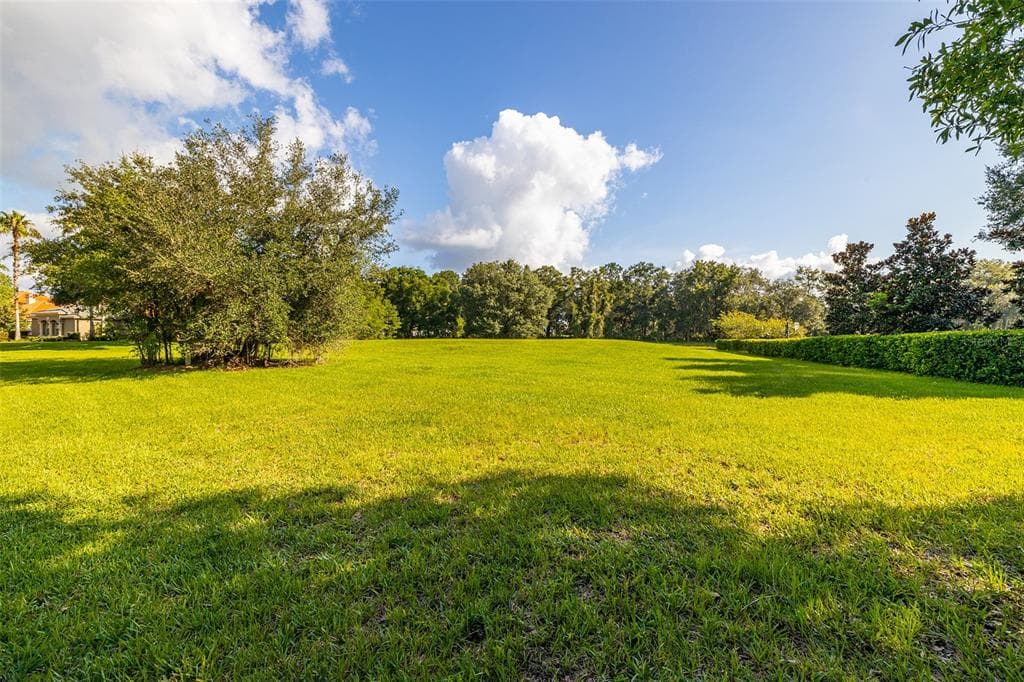 2811 COASTAL RANGE WAY LUTZ, FL 33559