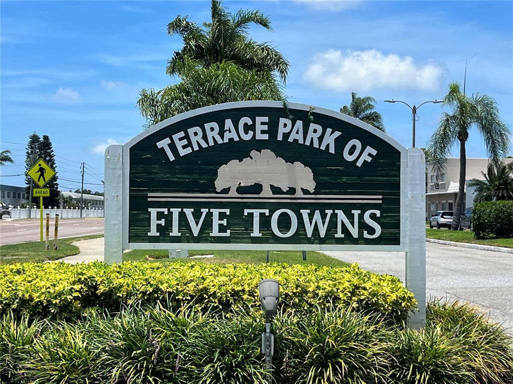 5660 80TH STREET N UNIT B105 ST PETERSBURG, FL 33709