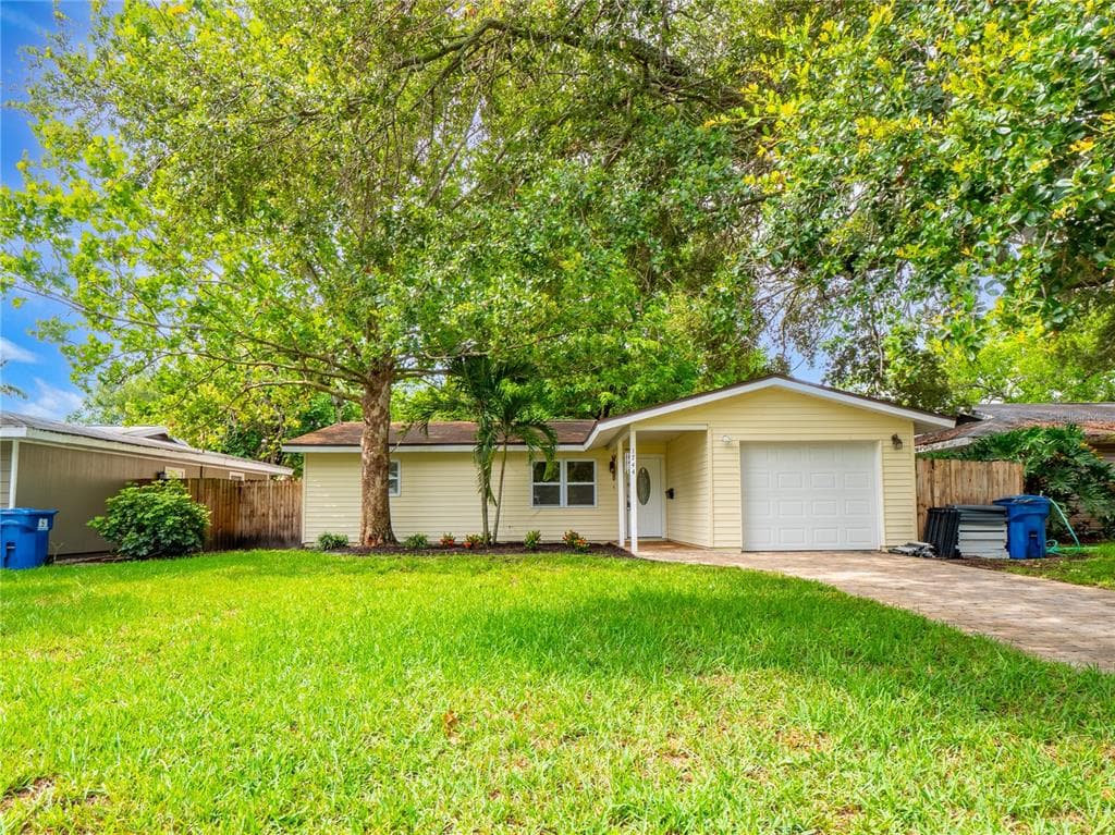 1744 26TH AVENUE N ST PETERSBURG, FL 33713
