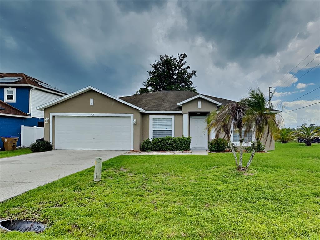 102 MILTON PLACE KISSIMMEE, FL 34758