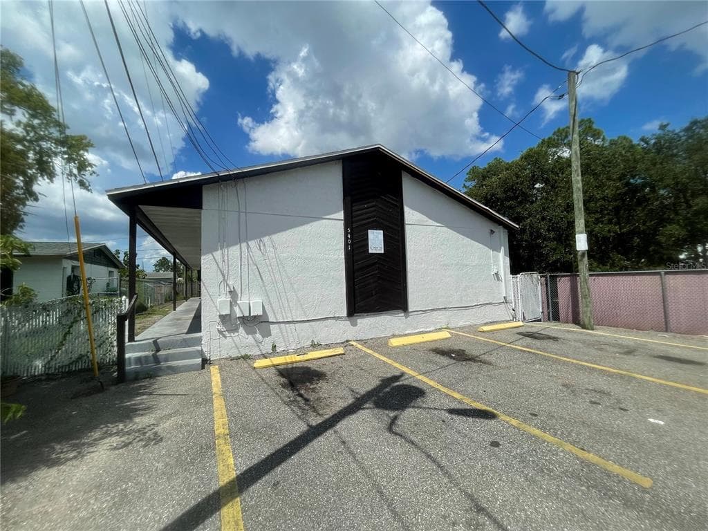 5401 65TH AVENUE N UNIT B PINELLAS PARK, FL 33781