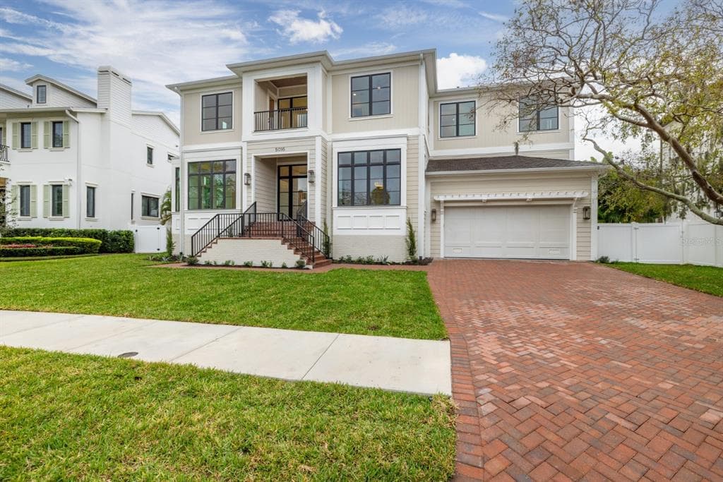 5016 W DICKENS AVENUE TAMPA, FL 33629