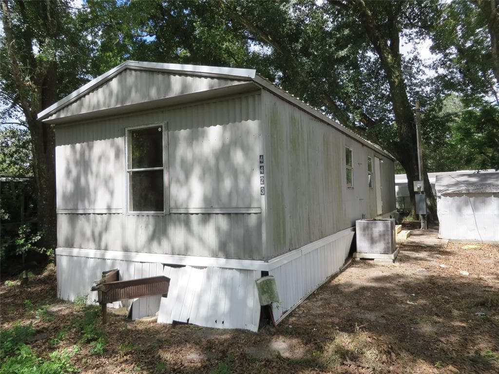 4423 STILLMAN STREET ZEPHYRHILLS, FL 33542