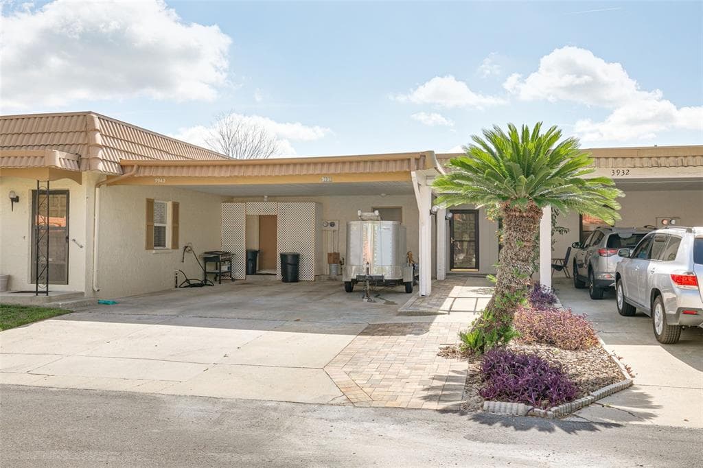 3936 DEL RIO AVENUE NEW PORT RICHEY, FL 34655