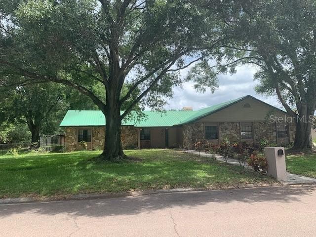 9502 STARLITE DRIVE