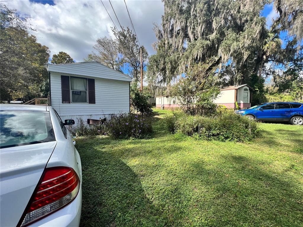 2610 CR 426B LAKE PANASOFFKEE, FL 33538