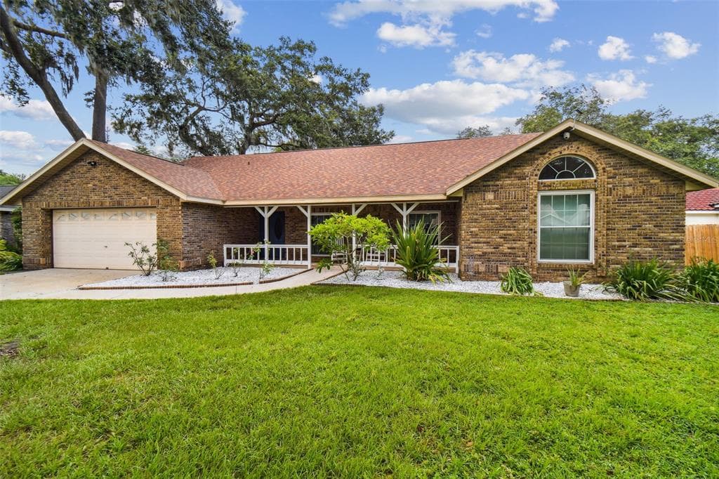 507 FINGER LAKES PLACE SEFFNER, FL 33584