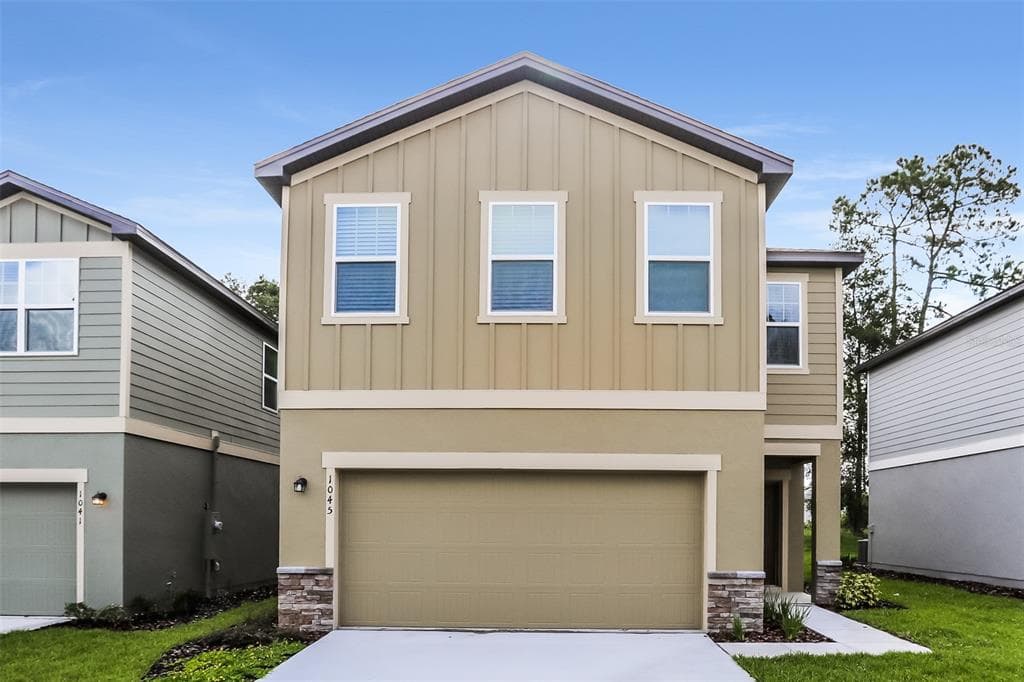1045 CADES COVE WAY DELAND, FL 32720