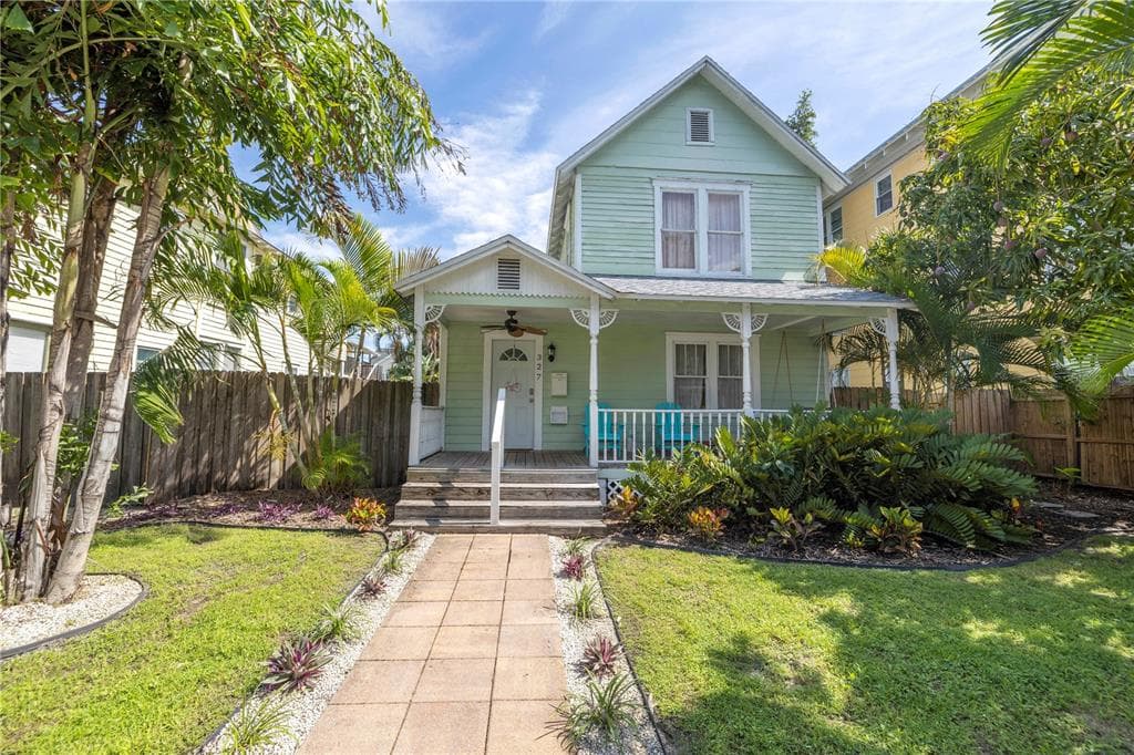 327 7TH AVENUE N ST PETERSBURG, FL 33701