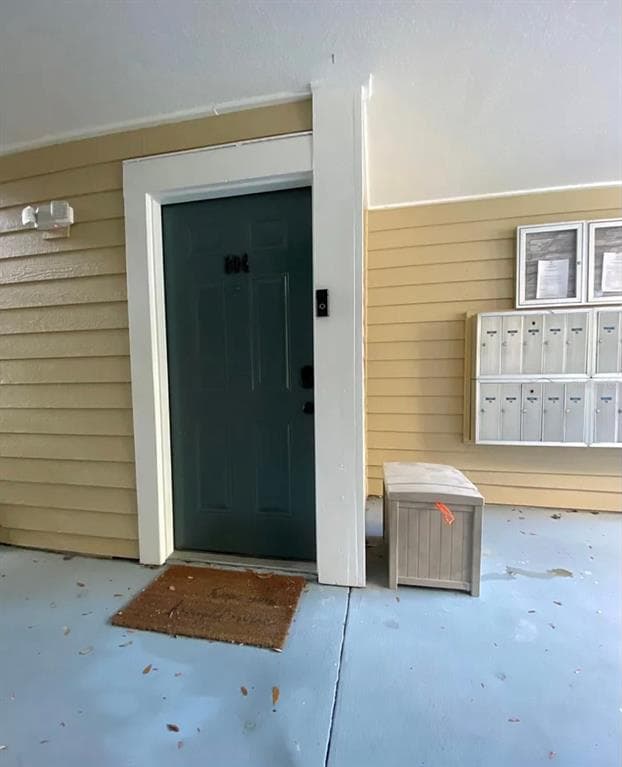 10024 STRAFFORD OAK COURT UNIT 804 TAMPA, FL 33624