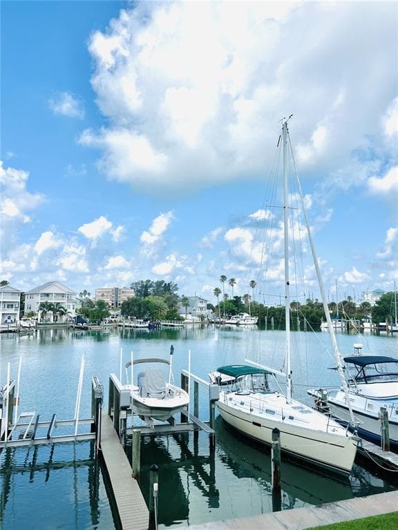 12500 CAPRI CIRCLE N UNIT 203 TREASURE ISLAND, FL 33706
