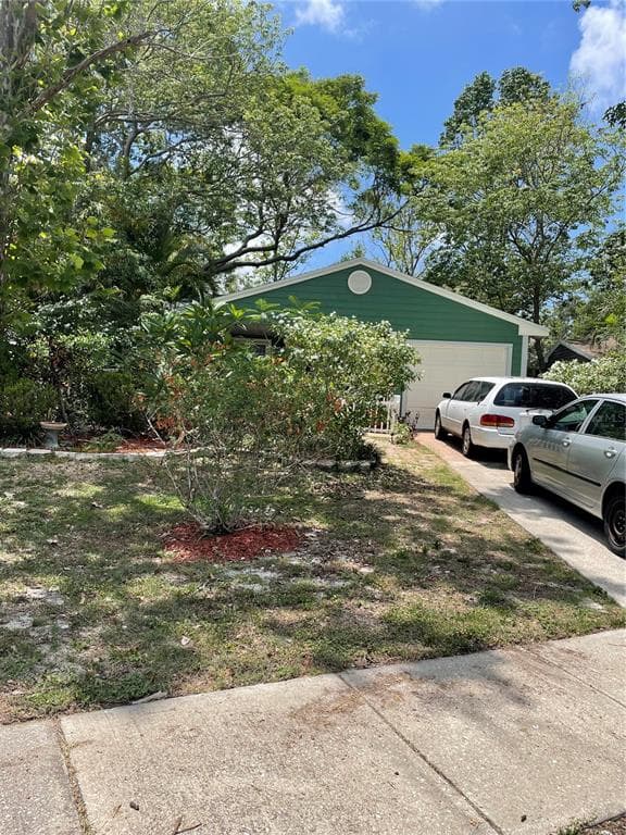 3878 LAKE SHORE DRIVE PALM HARBOR, FL 34684