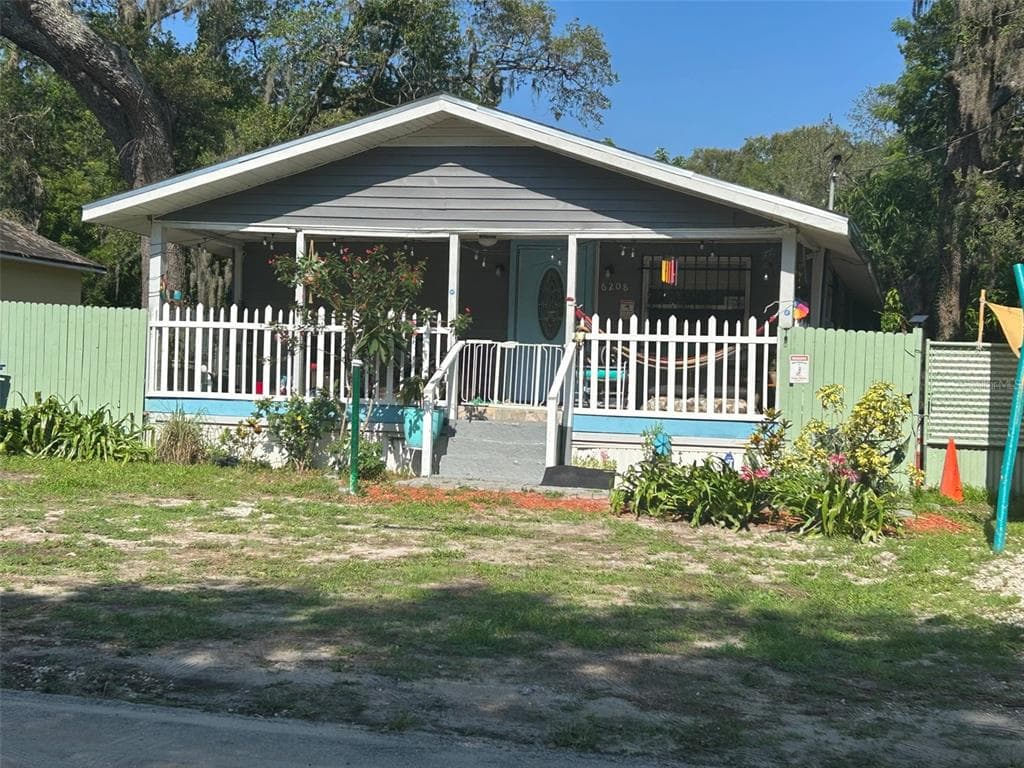 6208 N 44TH STREET TAMPA, FL 33610