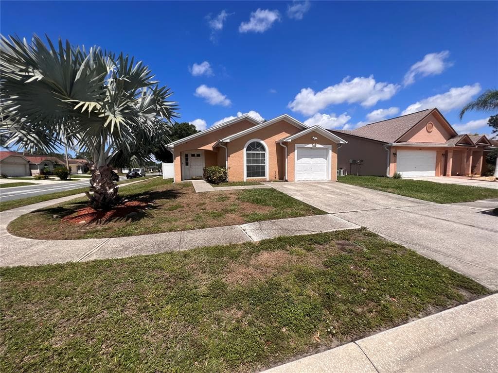 10102 CEDAR DUNE DRIVE