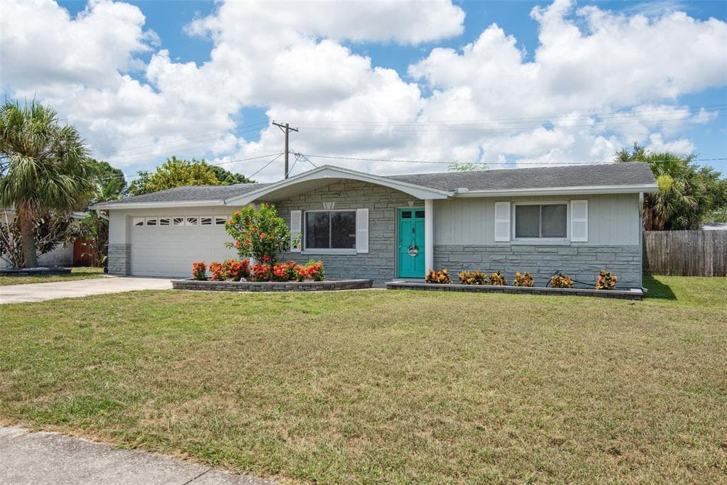 302 FLAMINGO DRIVE APOLLO BEACH, FL 33572