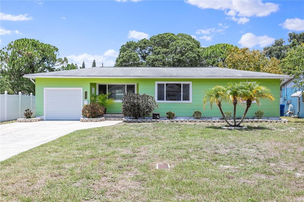 855 75TH AVENUE N ST PETERSBURG, FL 33702