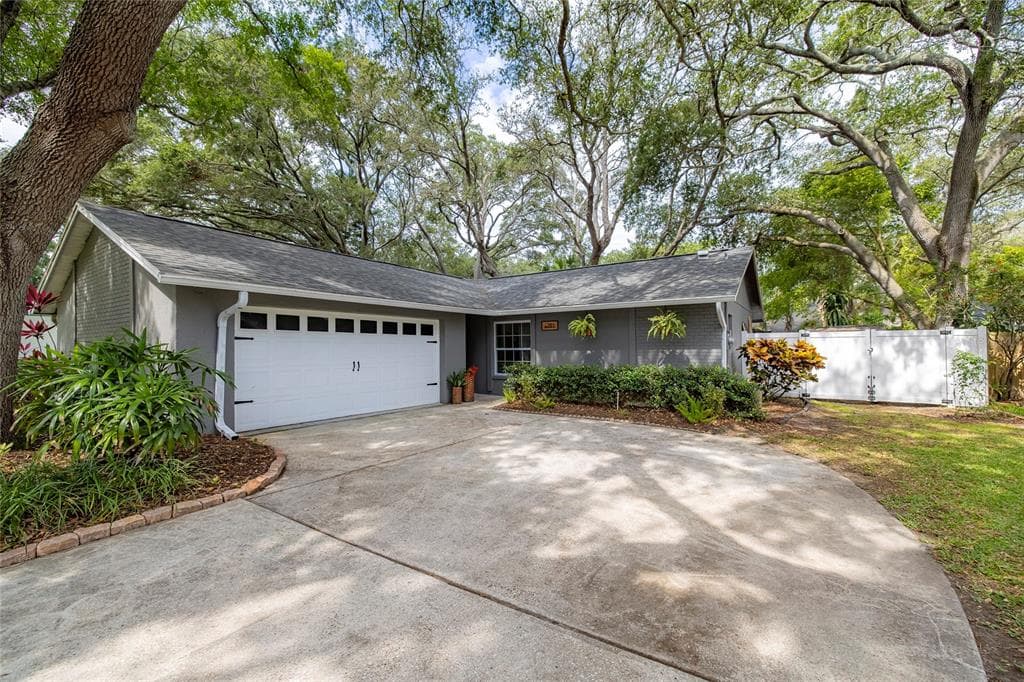 201 ARBOR GLEN DRIVE PALM HARBOR, FL 34683