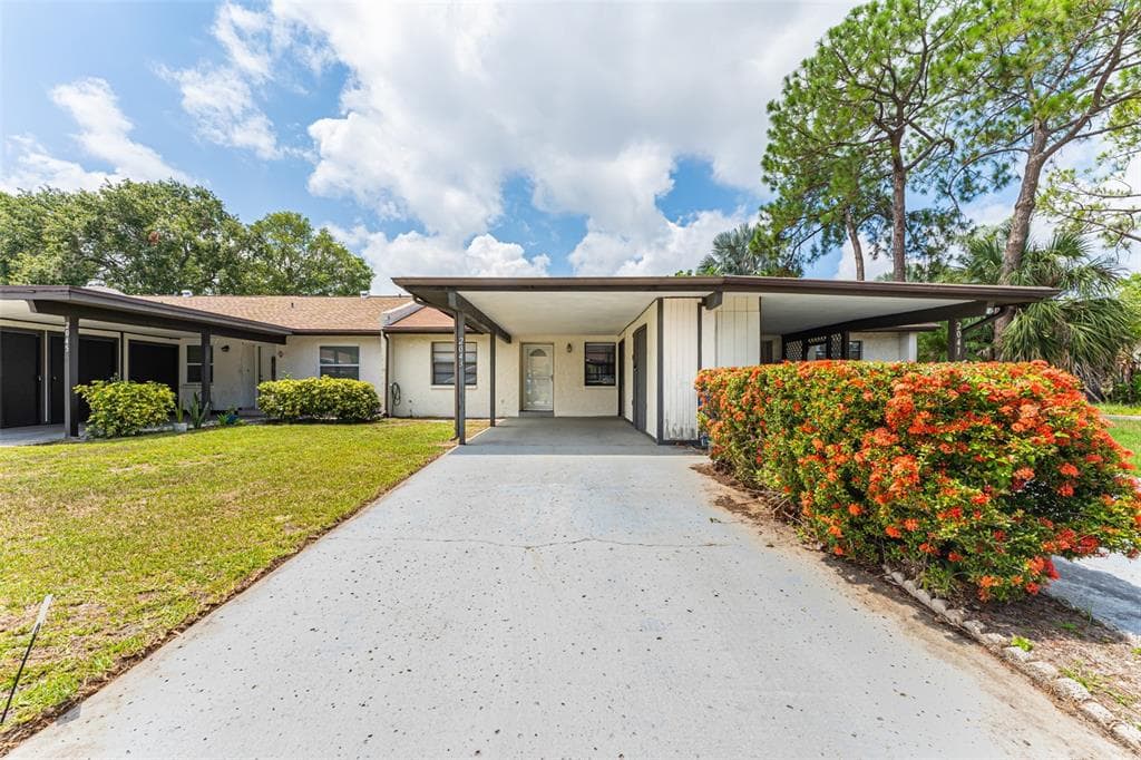 2043 SUNSET GROVE LANE CLEARWATER, FL 33765
