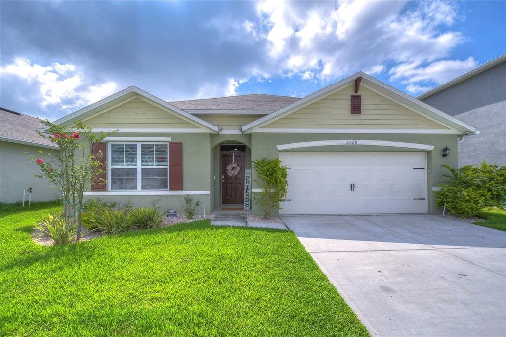 2928 LONG POND DRIVE LAKELAND, FL 33811