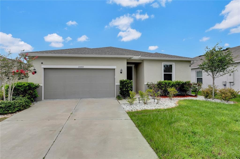 10642 MEDFORD LAKE DRIVE RIVERVIEW, FL 33578