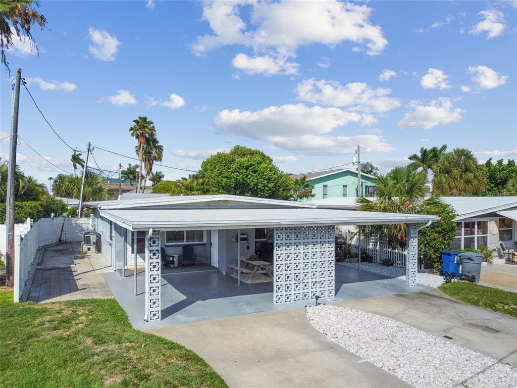 11175 1ST STREET E TREASURE ISLAND, FL 33706