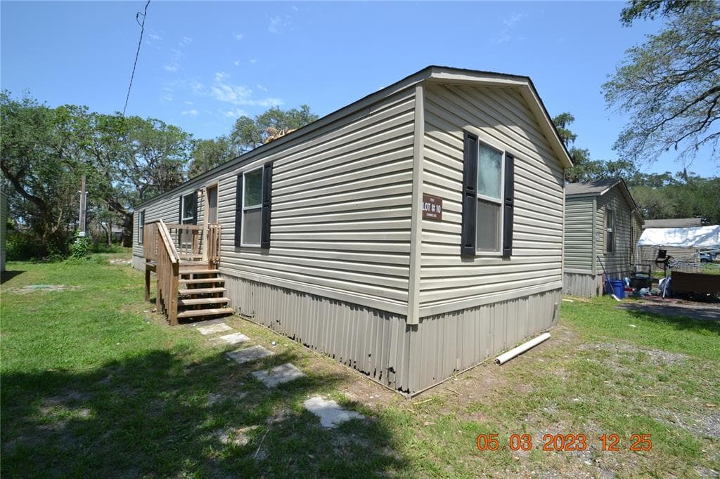 7515 SYMMES ROAD UNIT 10 GIBSONTON, FL 33534