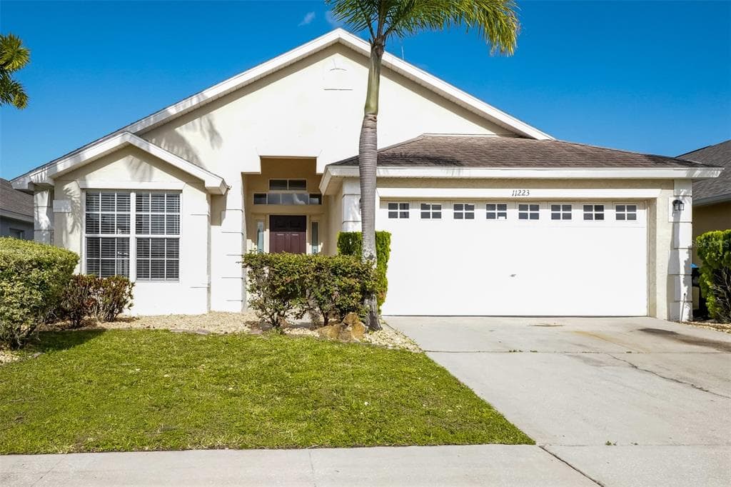 11223 CRYSTAL GLEN BOULEVARD ORLANDO, FL 32837