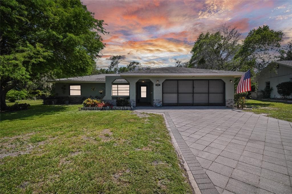 8998 LISMORE COURT WEEKI WACHEE, FL 34613