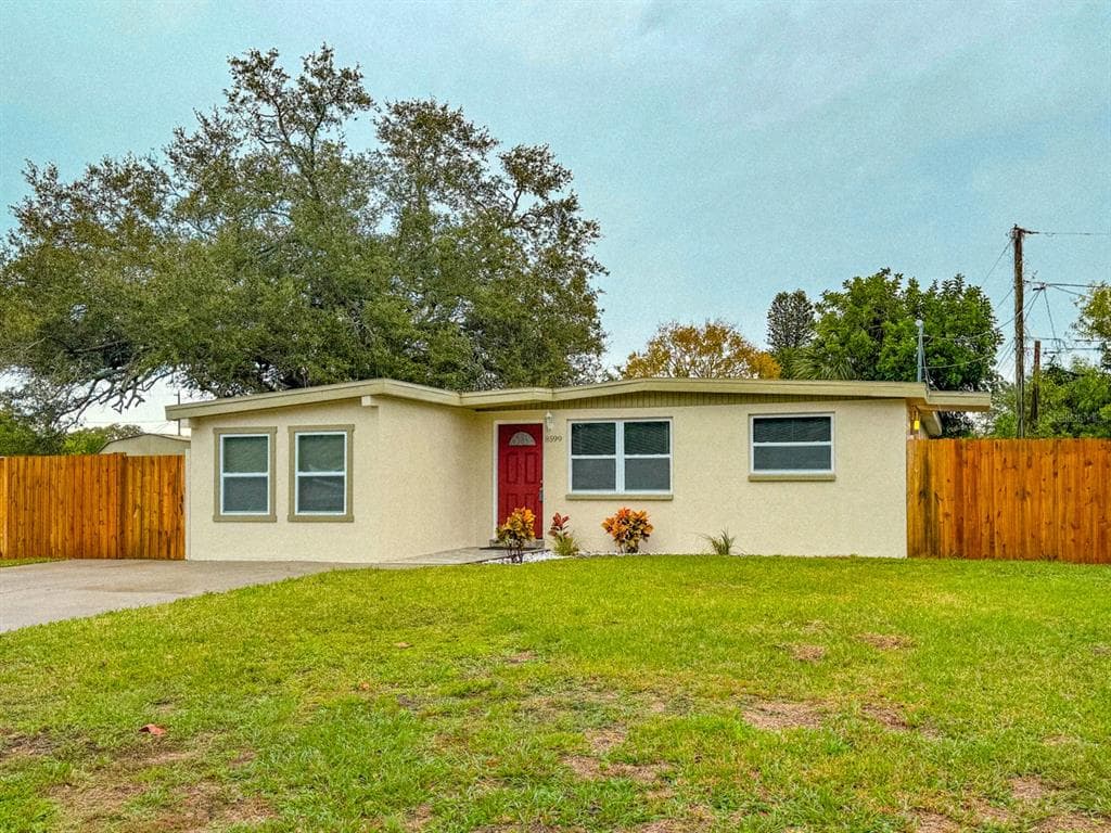 8599 92ND TERRACE SEMINOLE, FL 33777