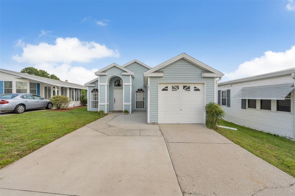 50989 HIGHWAY 27 UNIT 103 DAVENPORT, FL 33897