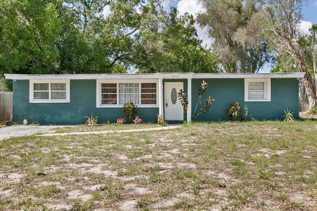 4013 W OLIVE STREET TAMPA, FL 33616