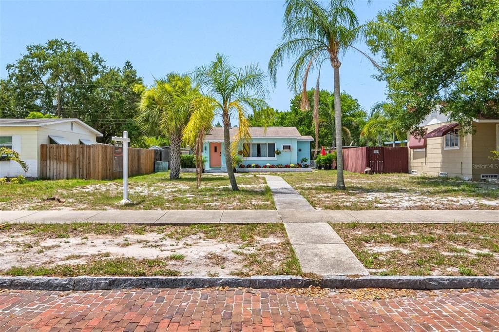6372 4TH AVENUE S ST PETERSBURG, FL 33707