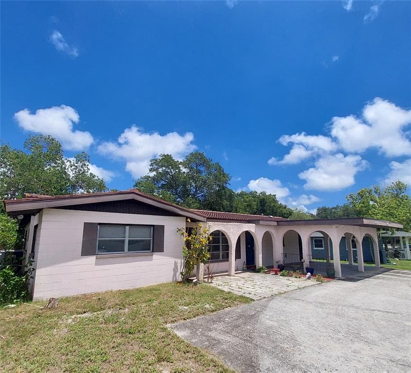 7497 RIDGE ROAD SEMINOLE, FL 33772