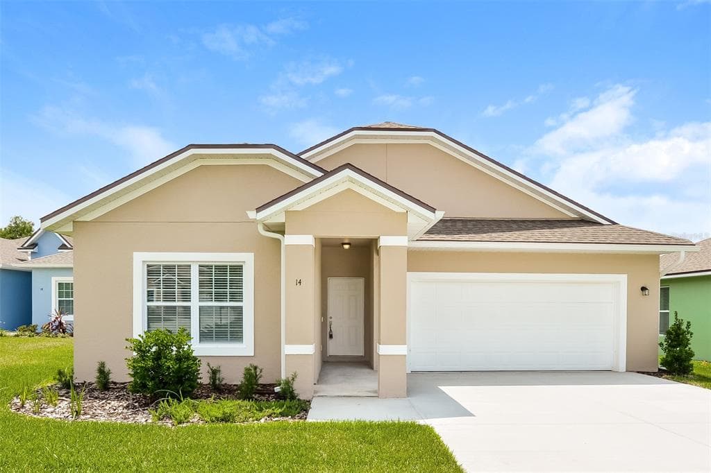 14 ELEVEN OAKS CIRCLE EUSTIS, FL 32726