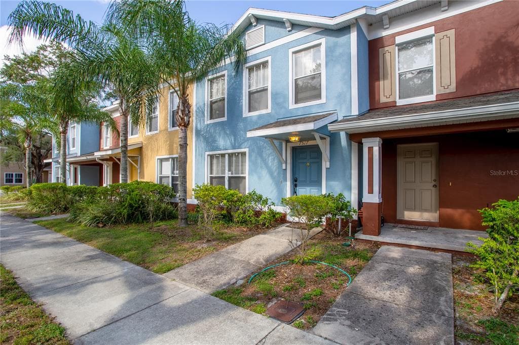 7517 N DIXON AVENUE TAMPA, FL 33604